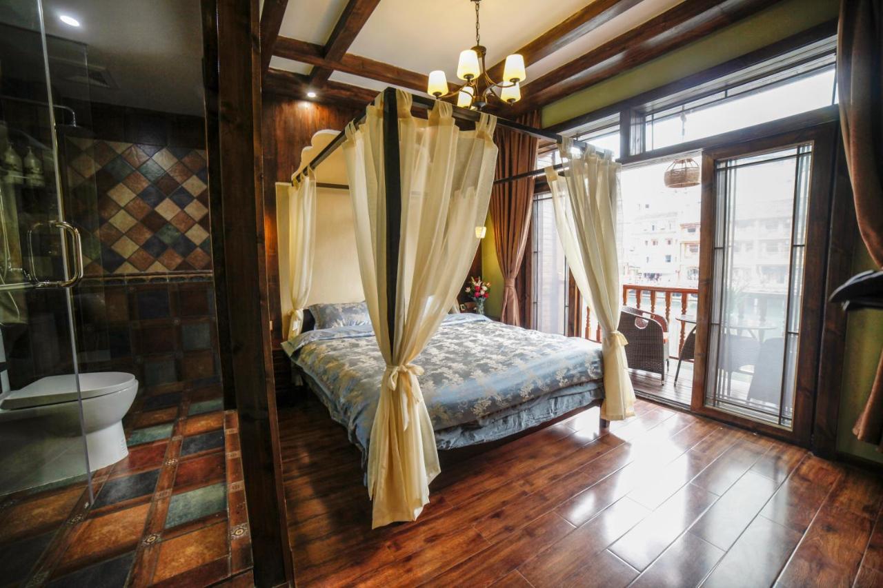 Flower Time Inn Фэнхуан Экстерьер фото